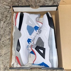 Kids Jordan’s - Retro 4s